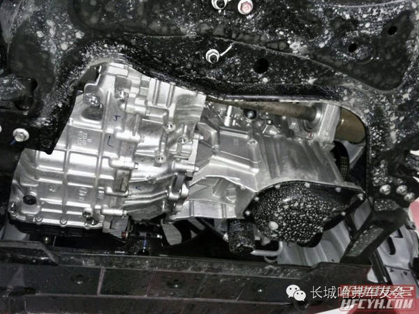 哈弗H2發(fā)動(dòng)機(jī)護(hù)板安裝全記錄 兼談發(fā)動(dòng)機(jī)擋板的實(shí)用價(jià)值